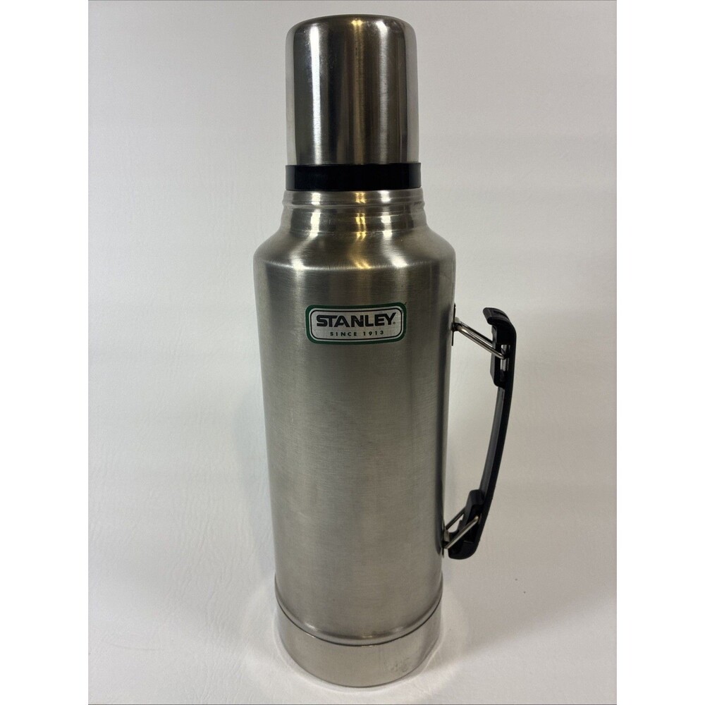 Stanley Classic Vacuum Bottle 2 Quart 1.9L Stainless Steel Thermos W Cup Lid
